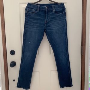 *SOLD* NEW Hollister ClassicTaper Mens Jeans 32X32